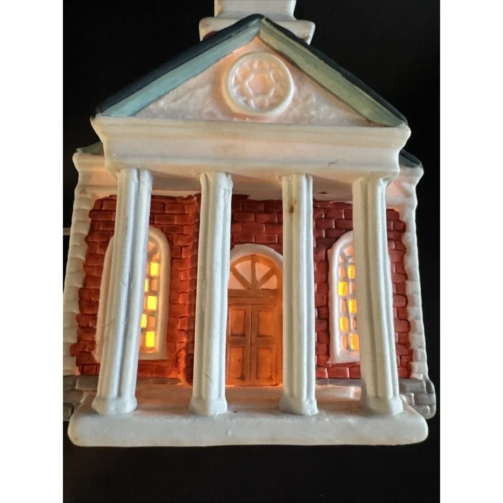 Dickens Keepsake Christmas Village Steeple Church Porcelain Lighted Worship Hous